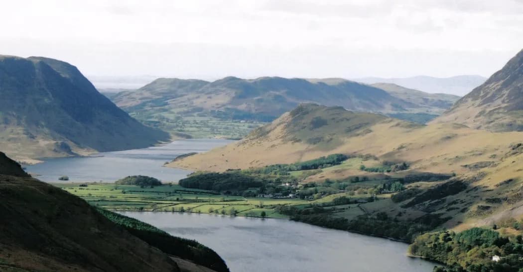 Rannerdale Knotts / Whiteless Pike / Wandope / Grasmoor trail view